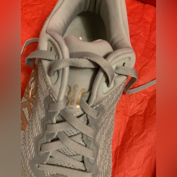 HOKA - Picture 10 of 12